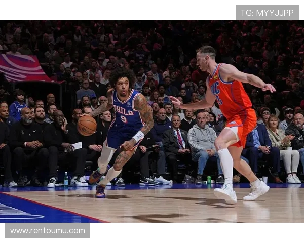 恩比德复出表现抢眼10投5中斩获14分7篮板8助攻3抢断